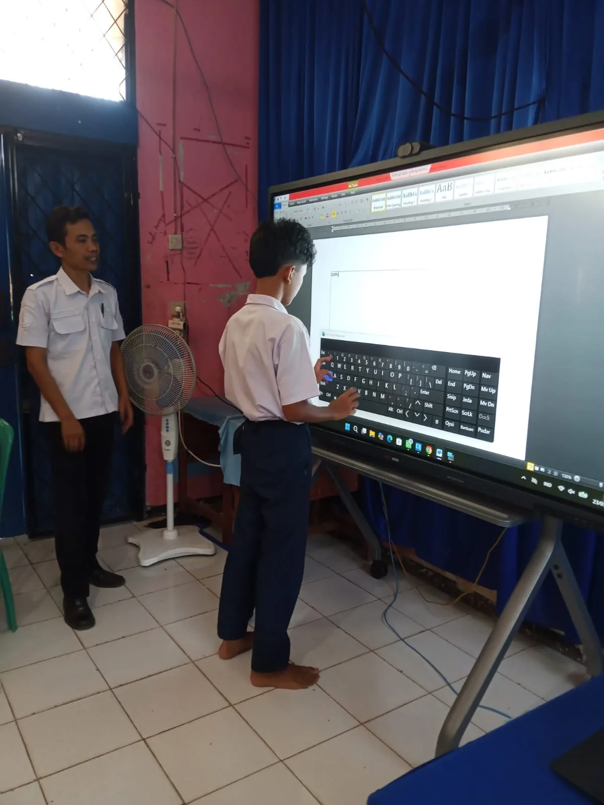 Pembelajaran TIK dan Pemanfaatan Smartboard